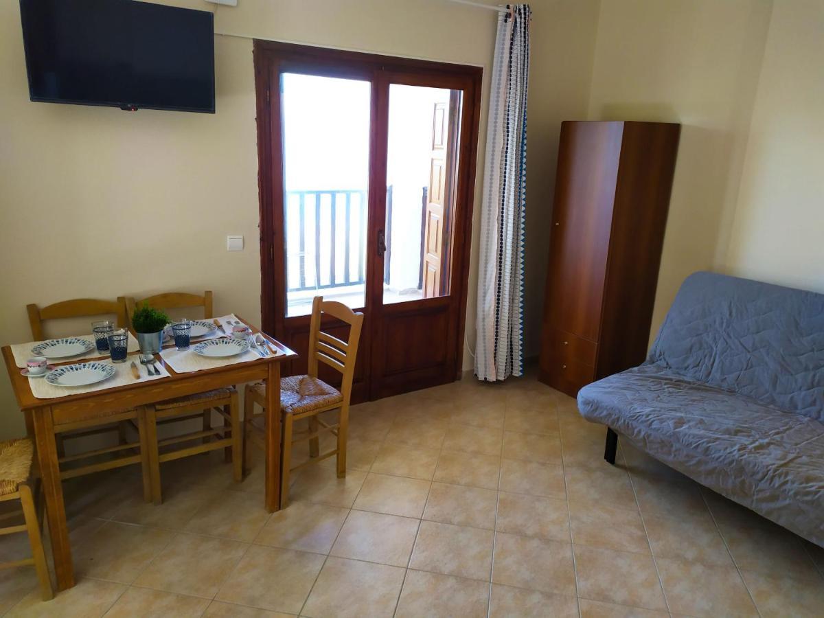 Villa Leonidas Greecefiloxenia 莱福卡斯特龙 外观 照片